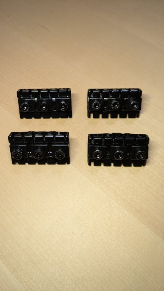 4 Cejuelas de guitarra sin cabeza de segunda mano · Foto 6 de 6 · Barcelona · 40 €