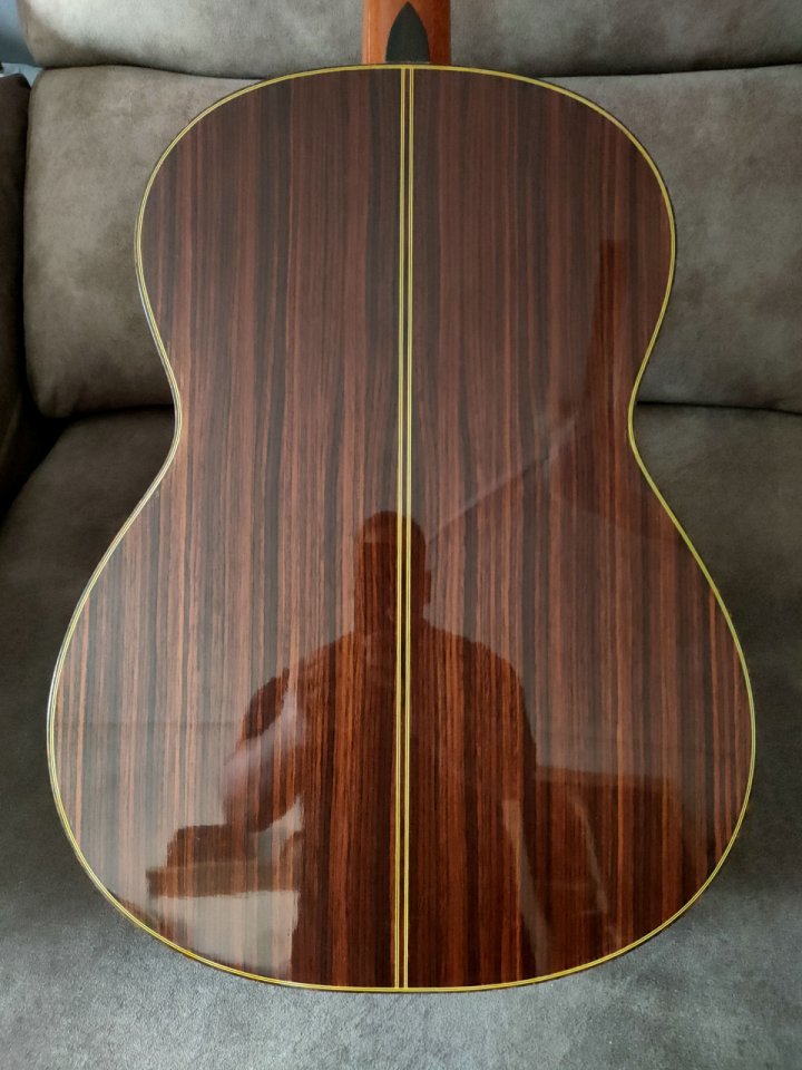 TAKAMINE N°30