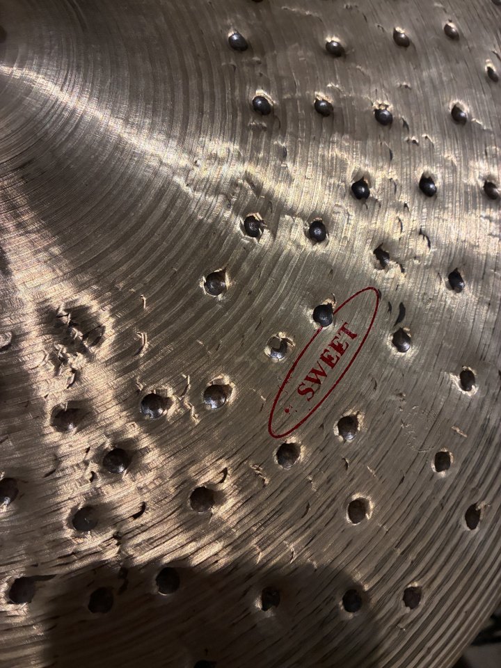 Plato Crash 18” DIRIL Bateria de segunda mano · Foto 2 de 6 · Barcelona · 96 €