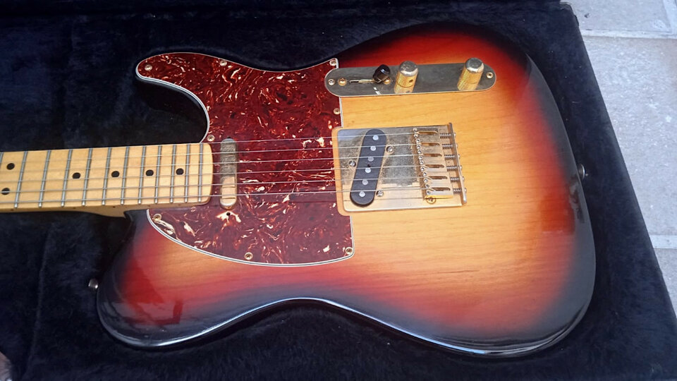 Valley Arts Custom Pro Telecaster Matched Head made in USA, Superprecio!