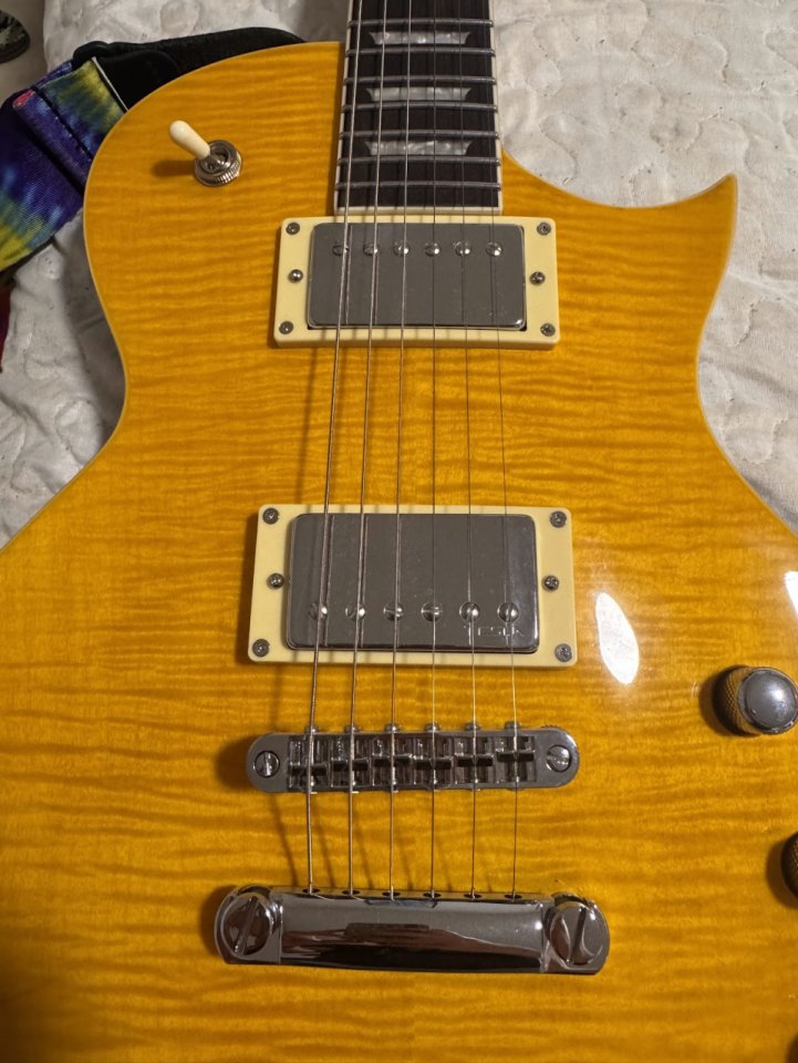 Harley Benton SC Custom III (Les Paul) de segunda mano · Foto 2 de 4 · Madrid · 210 €