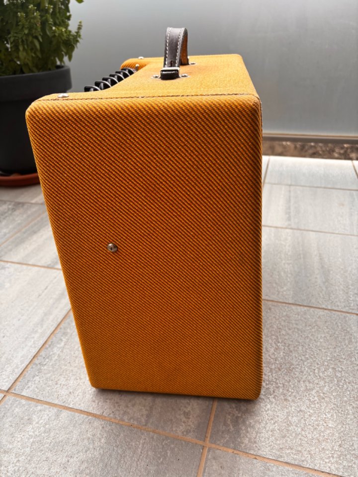 Fender Blues Junior Tweed ltd de segunda mano · Foto 5 de 7 · Girona · 500 €