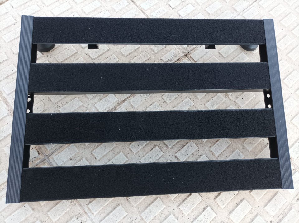 Pedalera Harley Benton SpaceShip 80