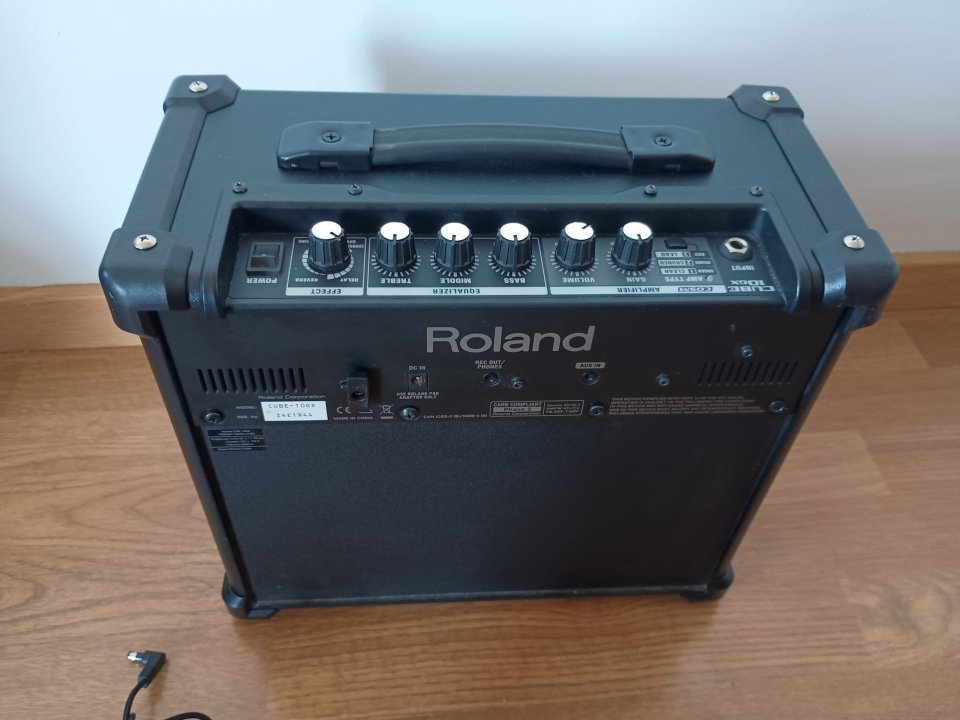 Amplificador Roland 10GX