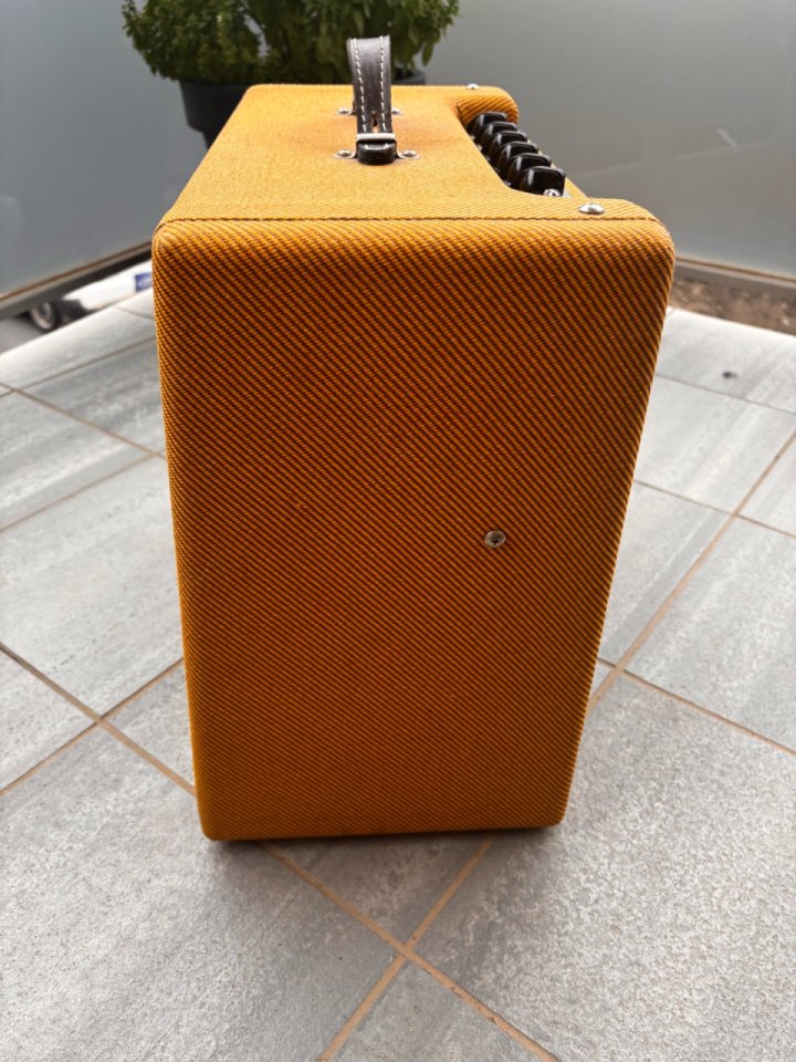 Fender Blues Junior Tweed ltd de segunda mano · Foto 6 de 7 · Girona · 500 €