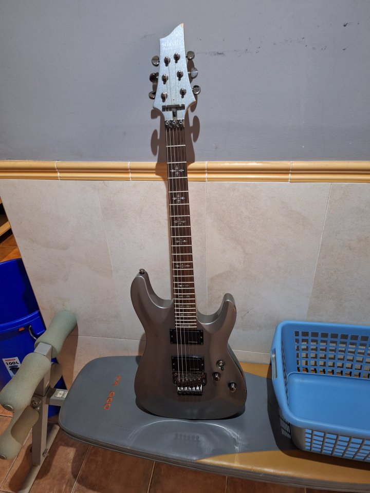 Schecter Demon 6 FR Guitarra Floyd Rose