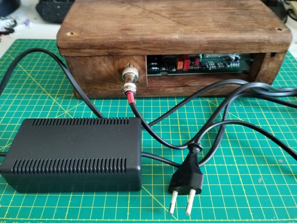 Monitora DV5075-1 - Amplificador de línea Estéreo