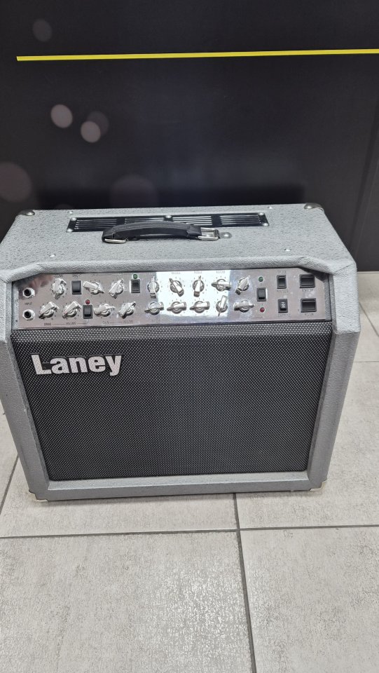 Laney Crome O-Zone 50 W Edicion Special de segunda mano · Foto 1 de 7 · Castellón · 550 €
