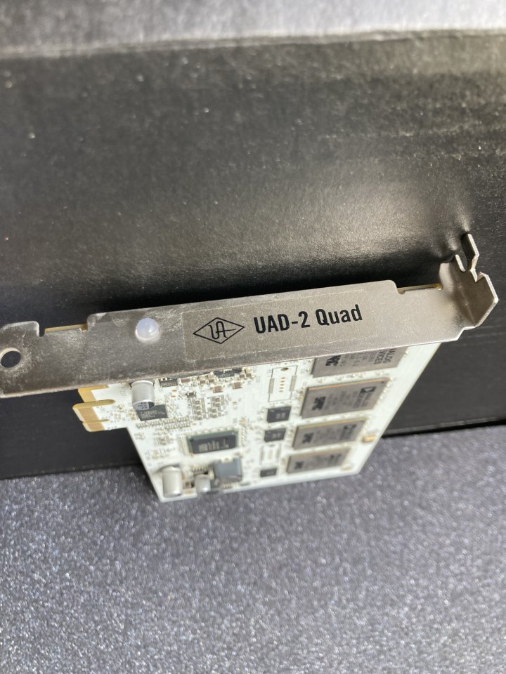 Universal Audio UAD-2 Quad Core PCIe de segunda mano · Foto 7 de 7 · Barcelona · 300 €