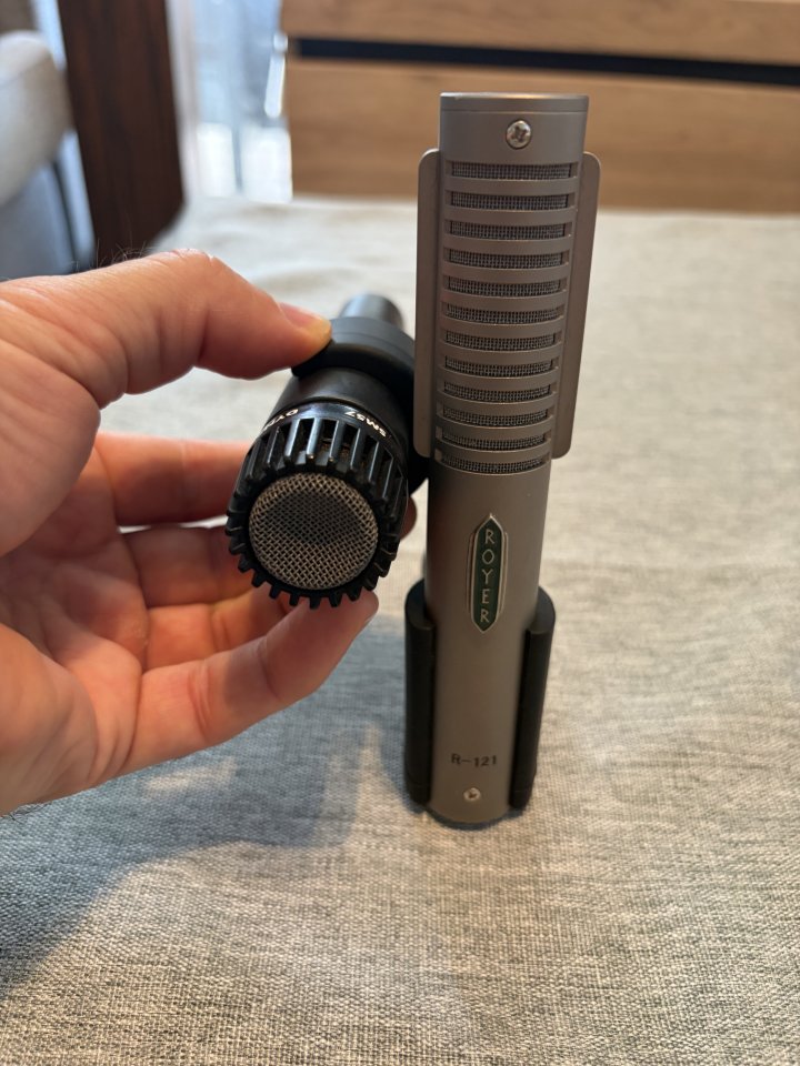 Royer Labs R-121 , SM-21 , SM57 de segunda mano · Foto 1 de 4 · Málaga · 1100 €