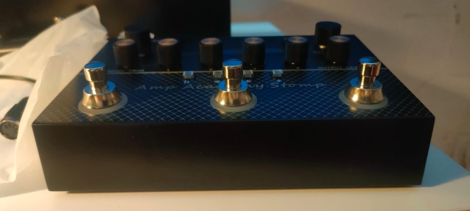 NUX Amp Academy Stomp (Completamente nuevo) de segunda mano · Foto 3 de 8 · Granada · 200 €