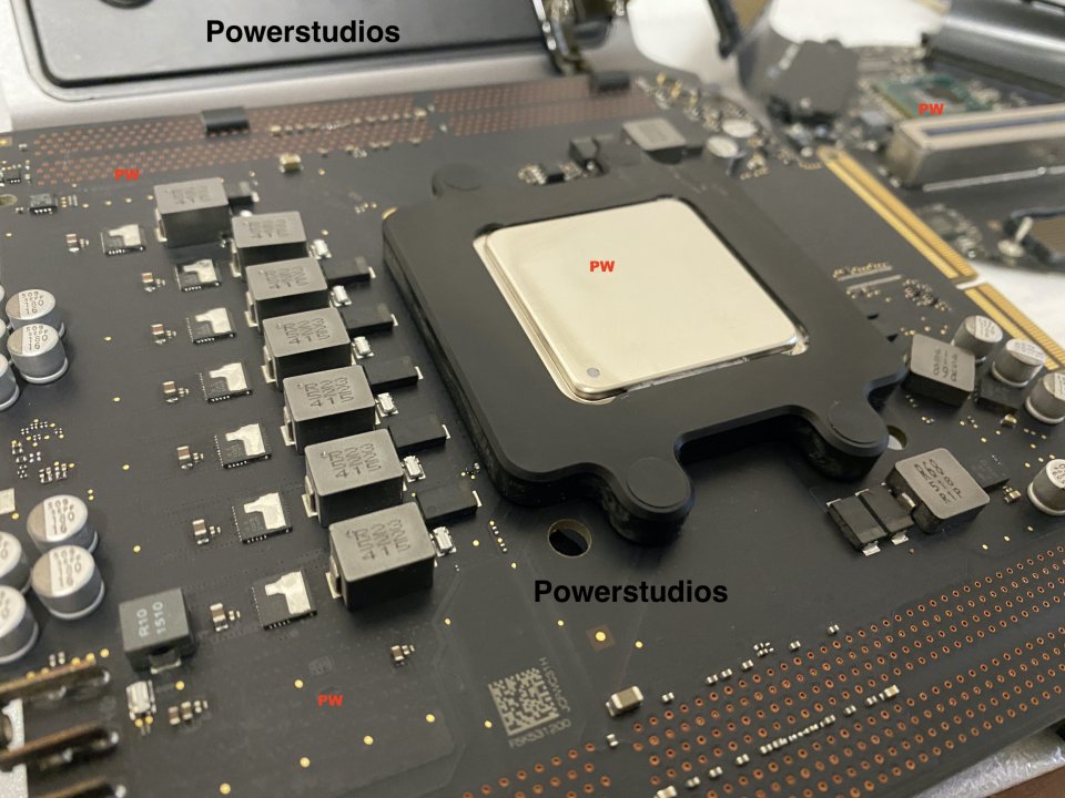Servicio de diagnóstico y reparación de Mac Pro 6.1 late 2013 - de segunda mano · Foto 2 de 5 · Girona · 35 €