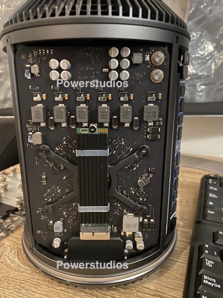Servicio de diagnóstico y reparación de Mac Pro 6.1 late 2013 - de segunda mano · Foto 5 de 5 · Girona · 35 €