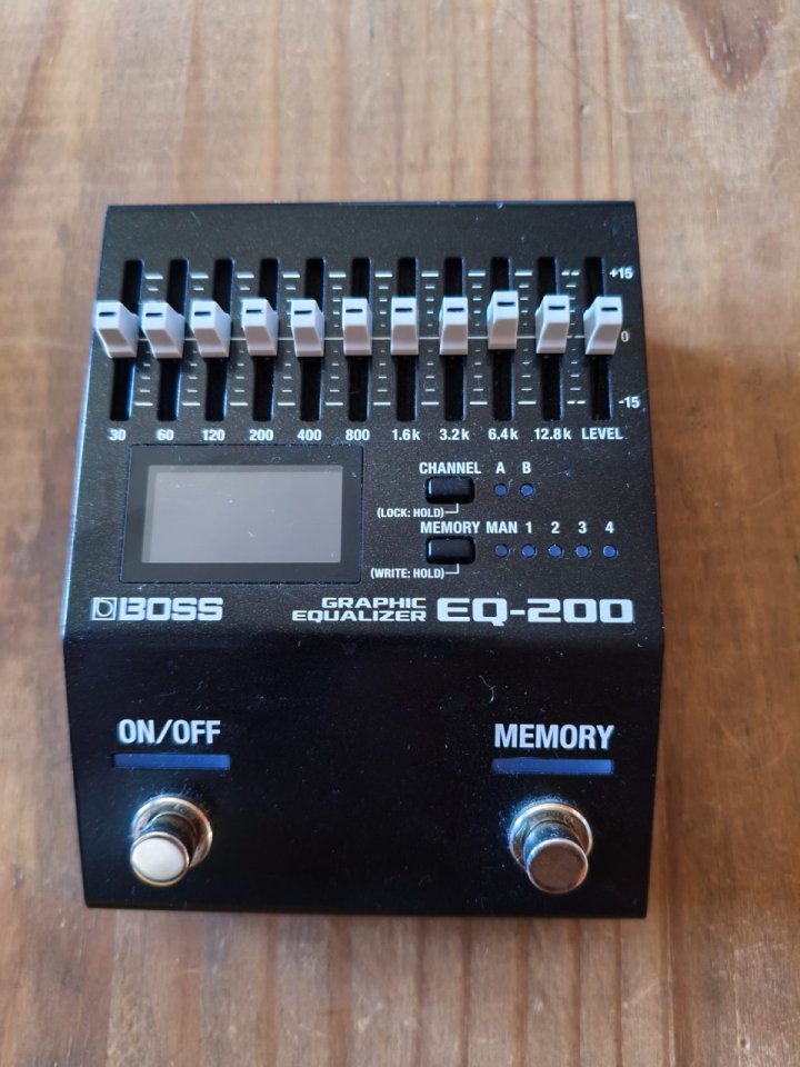 BOSS EQ-200 pedal Ecualizador de segunda mano · Foto 1 de 4 · Asturias · 190 €