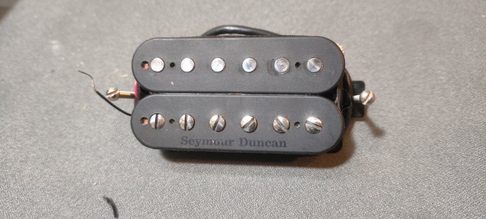 Seymour Duncan Nazgul por Pegasus