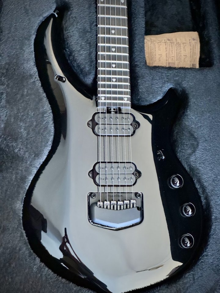 EB Music Man Majesty 6 DS 2025