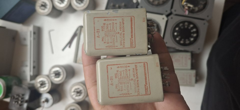 Par de transformadores UTC A21 de segunda mano · Valencia · 200 €