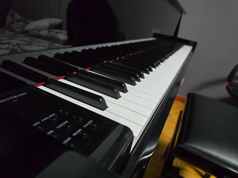 Piano Digital Yamaha N1 AvantGrand de segunda mano · Foto 2 de 4 · Burgos · 4500 €