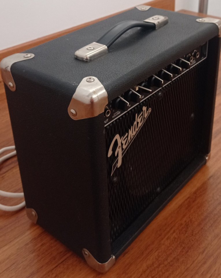 Amplificador guitarra eléctrica Fender Frontman Reverb de segunda mano · Foto 2 de 5 · Cuenca · 45 €