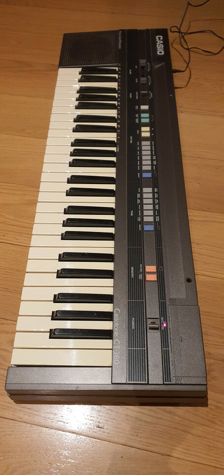 Roland E-70 de segunda mano · Foto 8 de 9 · Barcelona