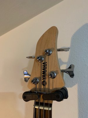 Bajo Yamaha RBX 170