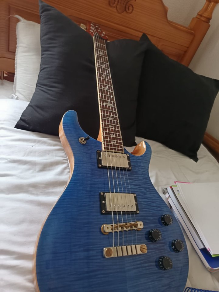 PRS SE Mcarty Faded Blue