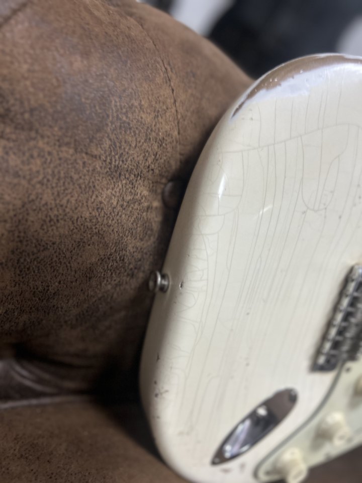 A8 relic Custom Strato 61 de segunda mano · Foto 4 de 5 · Sevilla · 4800 €