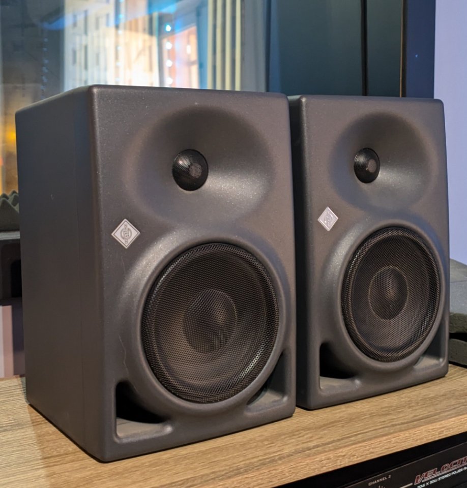 Monitores Neumann KH120 A de segunda mano · Foto 1 de 3 · Alicante · 900 €