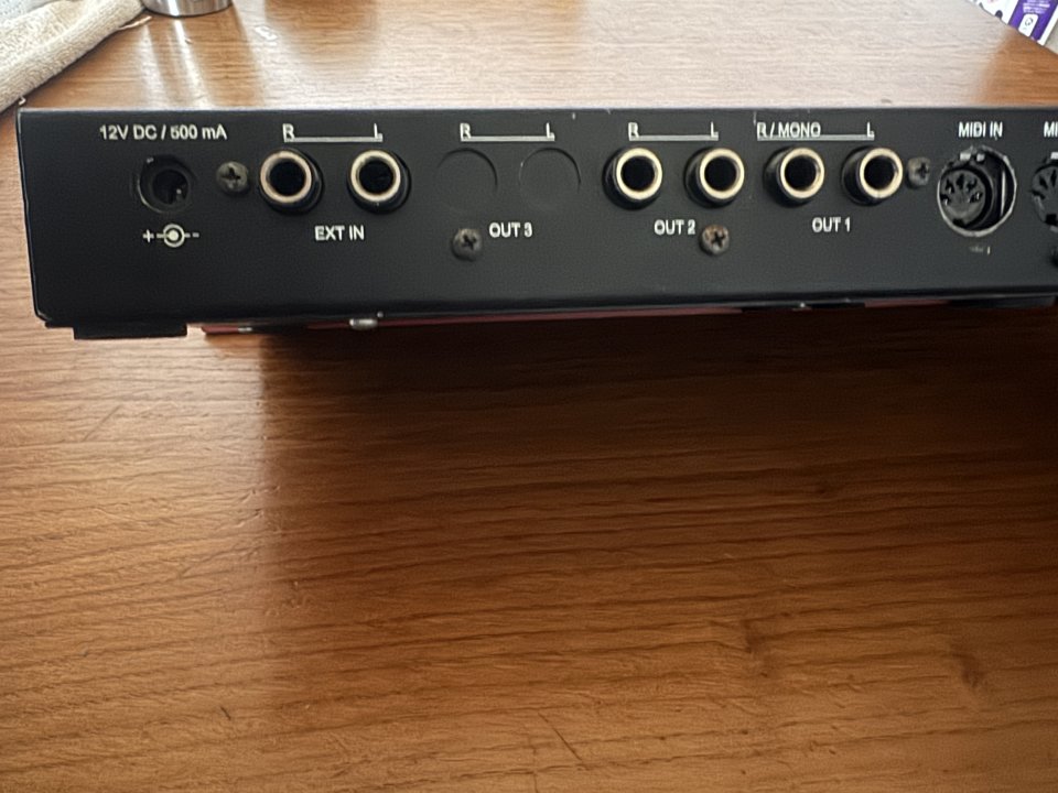 Access Virus Rack de segunda mano · Foto 3 de 9 · Pontevedra · 325 €