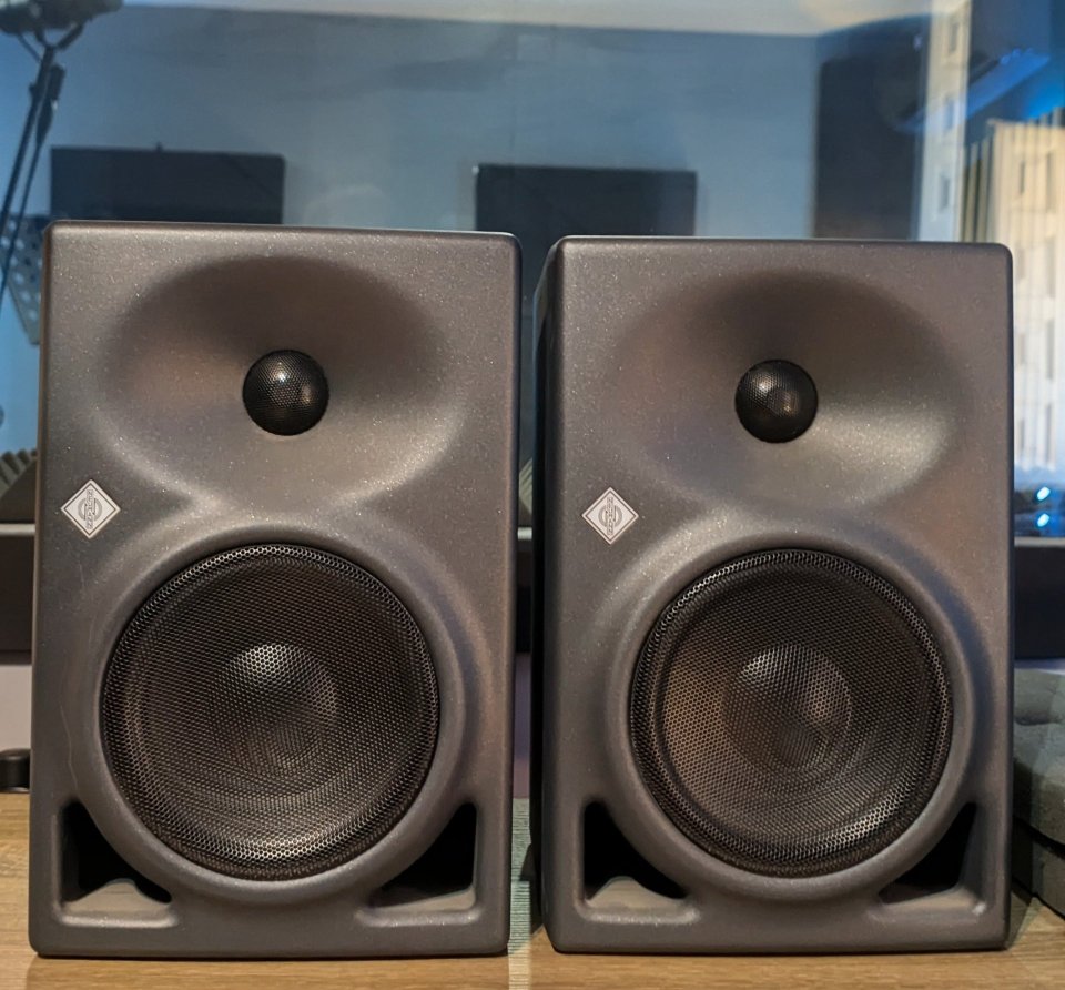 Monitores Neumann KH120 A de segunda mano · Foto 3 de 3 · Alicante · 900 €