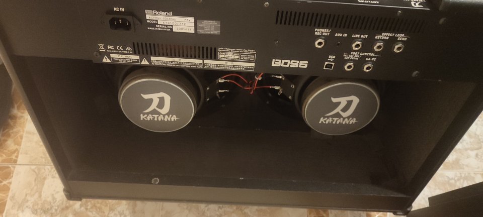 Boss Katana 100 212 MK1