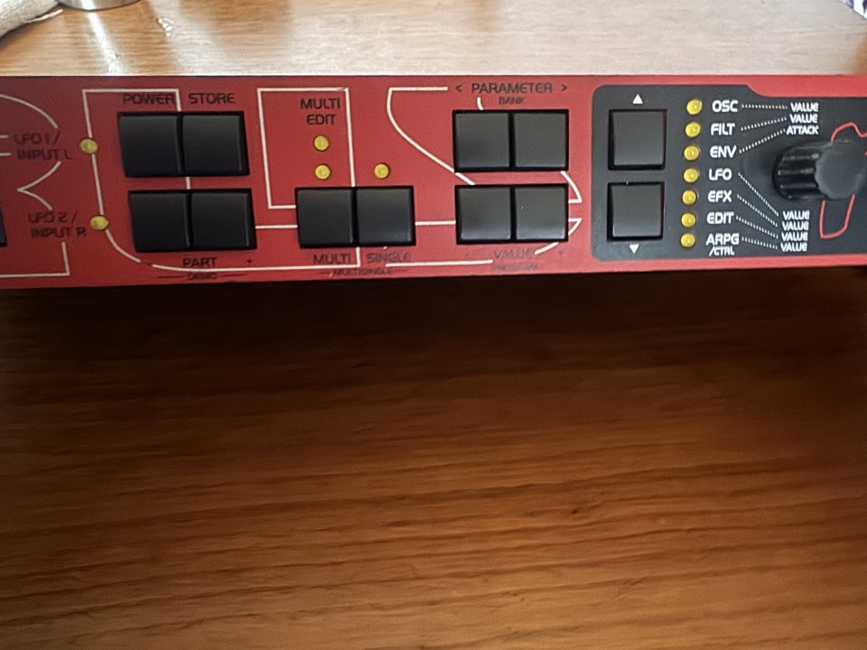 Access Virus Rack de segunda mano · Foto 8 de 9 · Pontevedra · 325 €