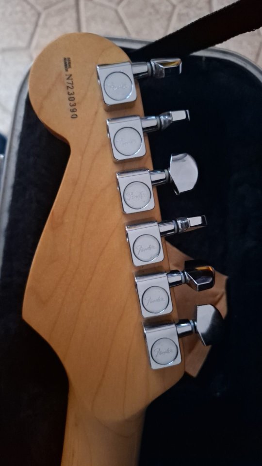 1997 Fender American Stratocaster Relic de segunda mano · Foto 5 de 10 · Jaén · 1400 €