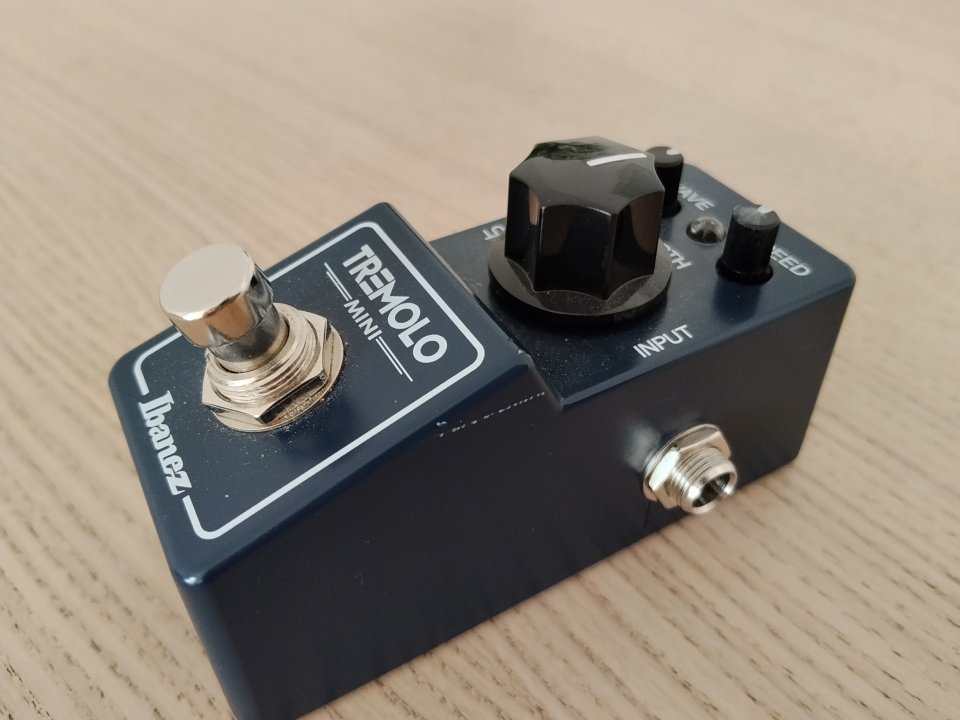 Pedal Ibanez Tremolo mini de segunda mano · Foto 1 de 4 · Cádiz · 65 €