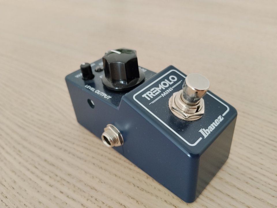 Pedal Ibanez Tremolo mini de segunda mano · Foto 2 de 4 · Cádiz · 65 €