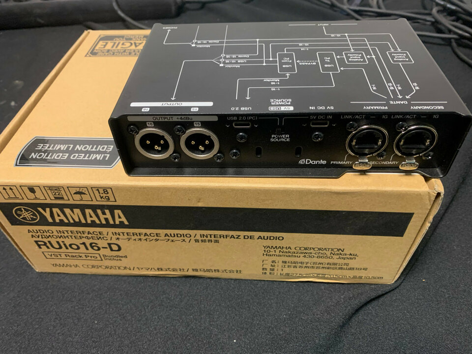 YAMAHA RUIO-16D Interface YAMAHA DANTE para plugins de segunda mano · Foto 2 de 3 · Córdoba · 800 €