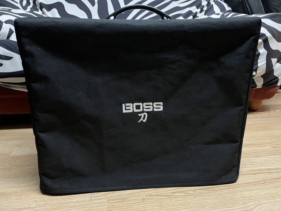 Boss Katana 100 Mkii de segunda mano · Foto 4 de 4 · Granada · 350 €