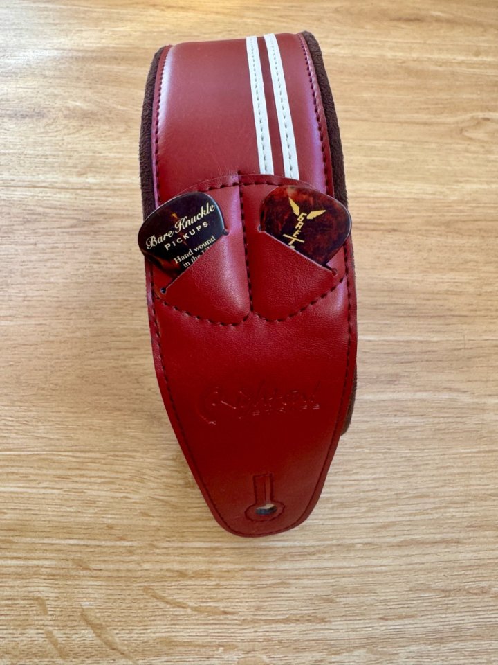 Correa Race-60 Red Rigth On