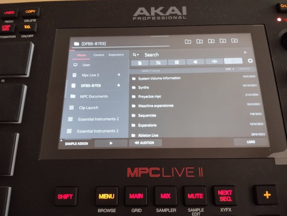 Akai mpc live 2 de segunda mano · Foto 4 de 6 · Valencia · 700 €