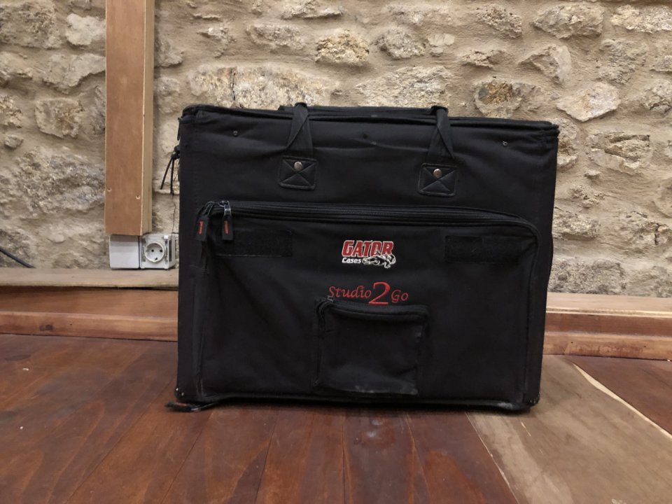Behringer X32 CORE de segunda mano · Foto 9 de 9 · A Coruña · 1000 €