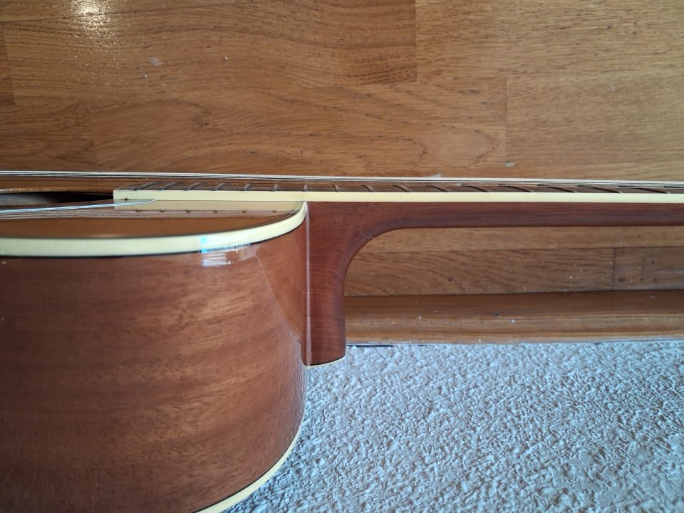 Guitarra acústica Yamaha FG720S de segunda mano · Foto 3 de 10 · Madrid · 215 €