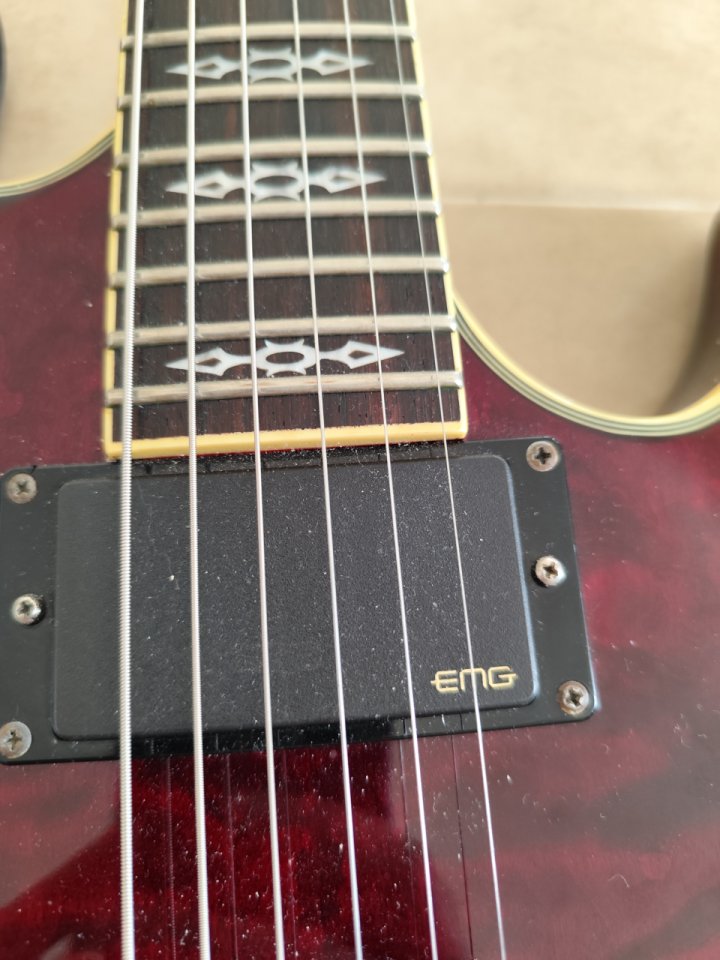 Schecter Hellraiser Special Korea EMG de segunda mano · Foto 2 de 4 · Castellón · 650 €