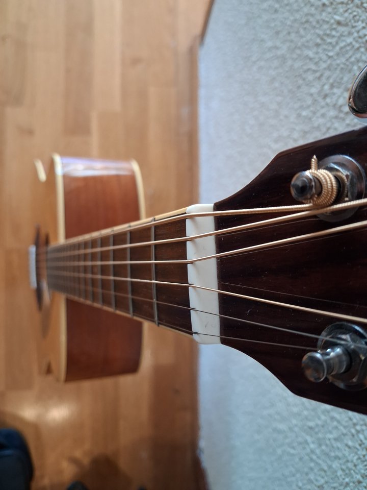 Guitarra acústica Yamaha FG720S de segunda mano · Foto 4 de 10 · Madrid · 215 €