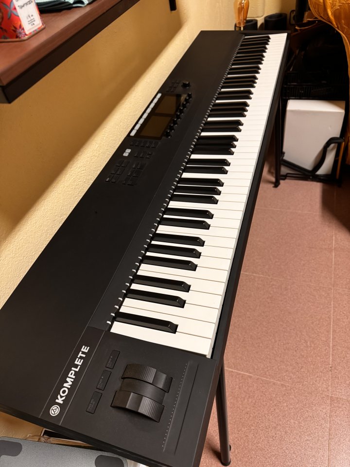 Native Instruments Komplete Kontrol S88 Mk2