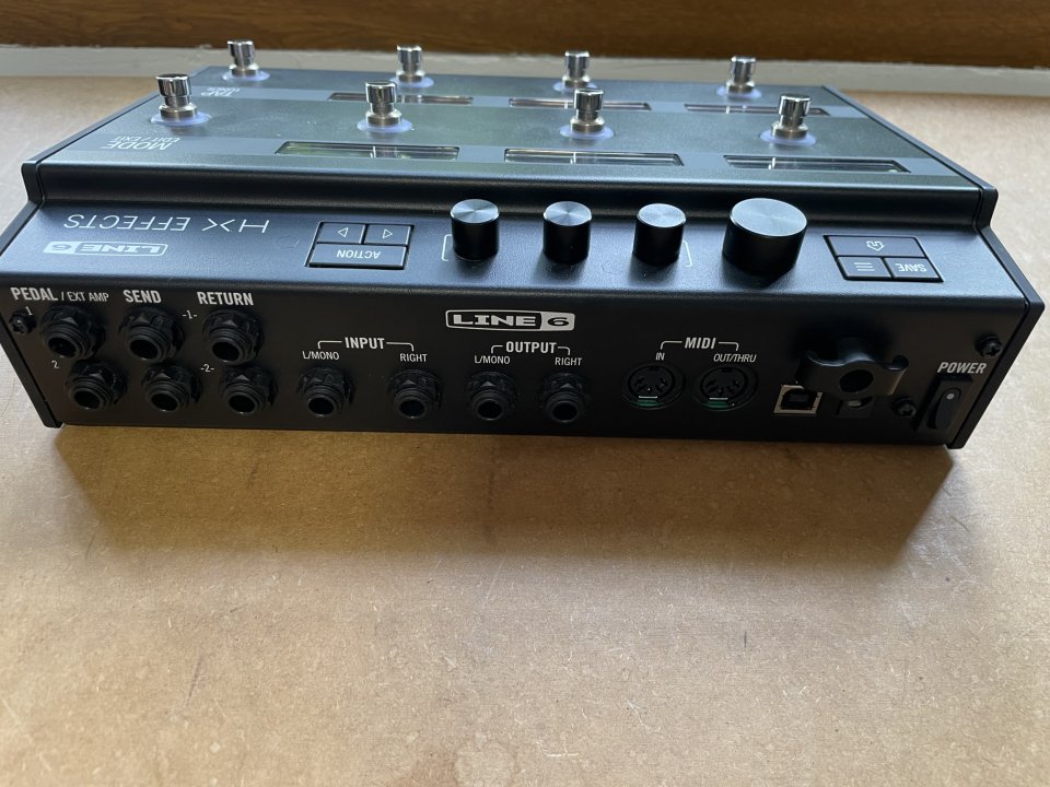 LINE 6 HX EFFECTS pedalera de efectos con loop de segunda mano · Foto 7 de 7 · Alicante · 365 €