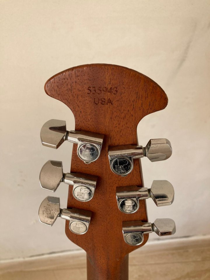 Acústica Ovation Standard Americana 1998 de segunda mano · Foto 4 de 5 · Barcelona · 720 €