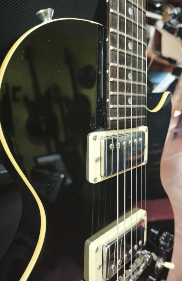Guitarra eléctrica Gibson-Baldwin Epoch Les Paul en color negro. de segunda mano · Foto 3 de 10 · Alicante · 195 €