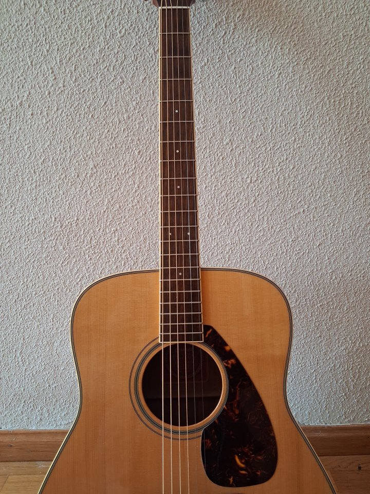 Guitarra acústica Yamaha FG720S de segunda mano · Foto 5 de 10 · Madrid · 215 €