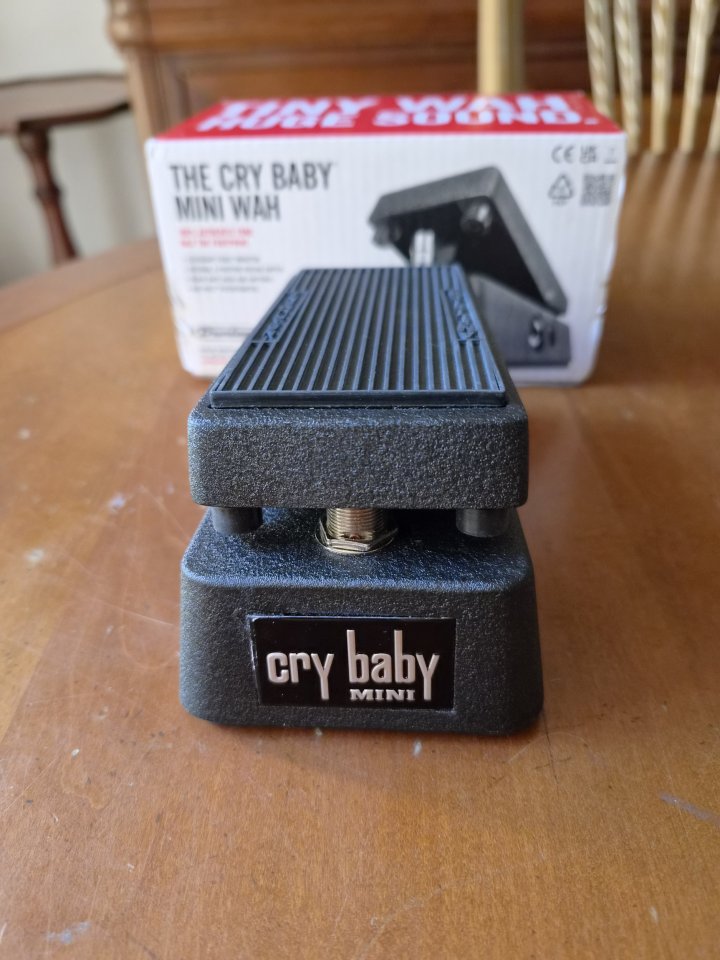 Dunlop CBM95 CryBaby Mini Wah de segunda mano · Foto 5 de 7 · Bizkaia · 85 €