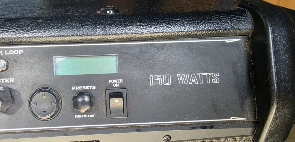 Amplificador Line 6 Spider IV + Pedalera FBV Express de segunda mano · Foto 2 de 10 · Araba · 300 €